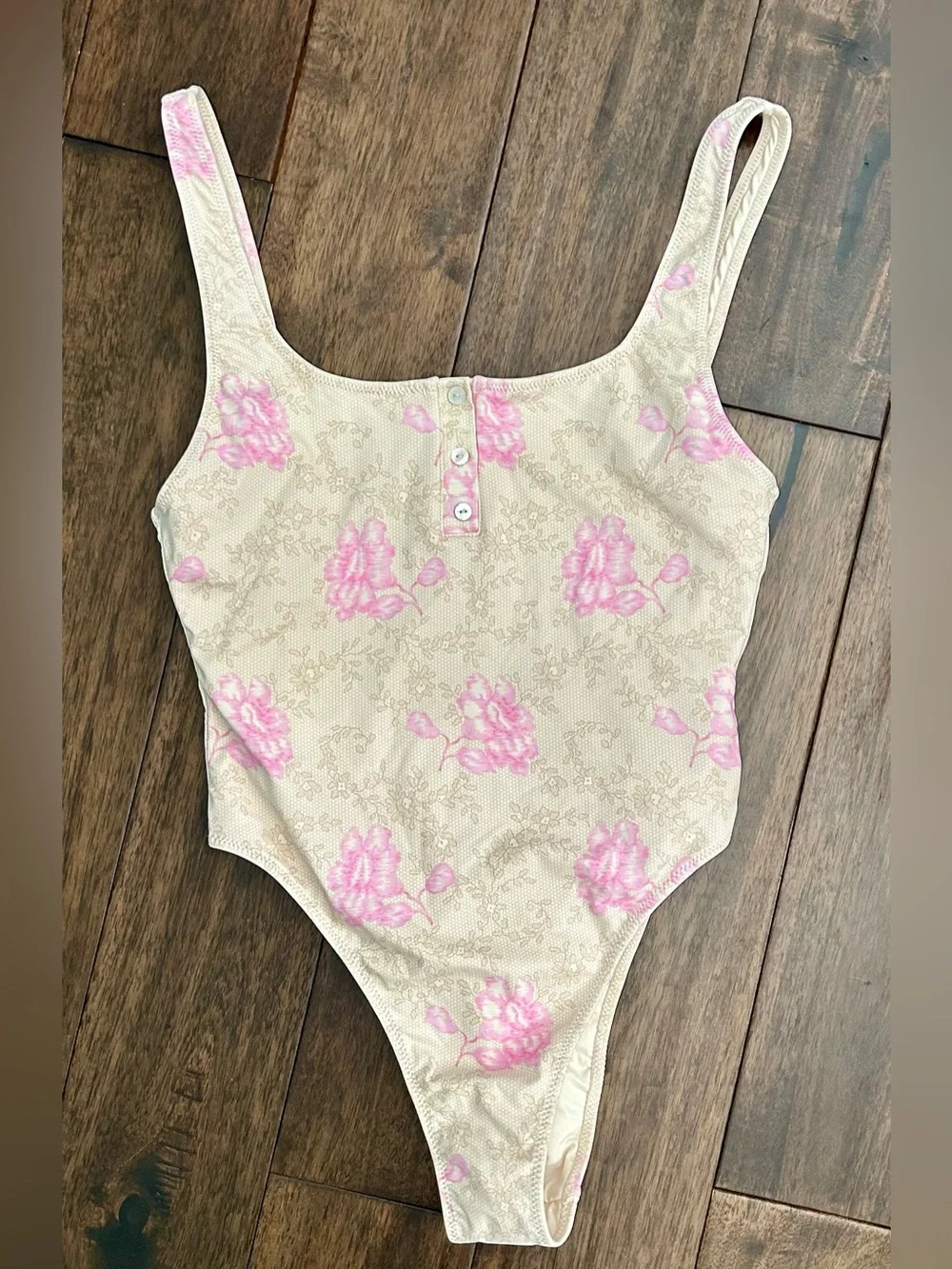 Frankies Bikinis x Pamela Anderson Floral One Piece Swimsuit Large